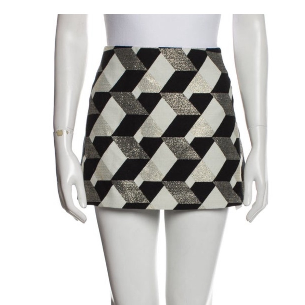 SEZANE SKIRT - Size 38 (us6) - NWT